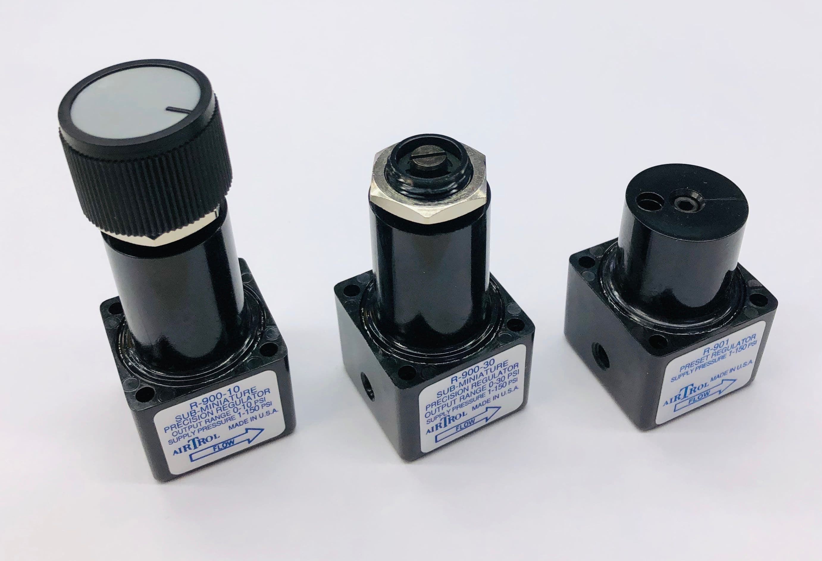 R-900 Series Miniature Precision Pressure Regulator, 10-32 Ports